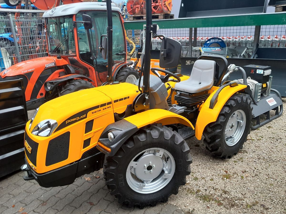 E-FARM: Pasquali siena 35 rs - Tractor - id YMF2F5M - 16.353 € - Año: 2023 - Potencia del motor: 25,Austria