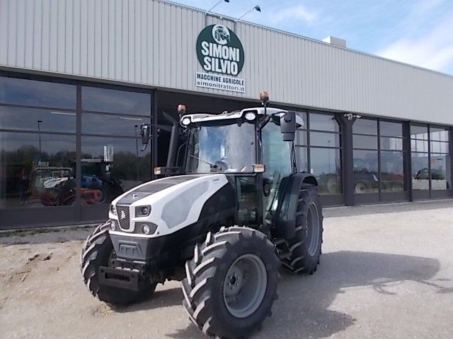 Lamborghini Spire 100.4 Traktor 37 500 €