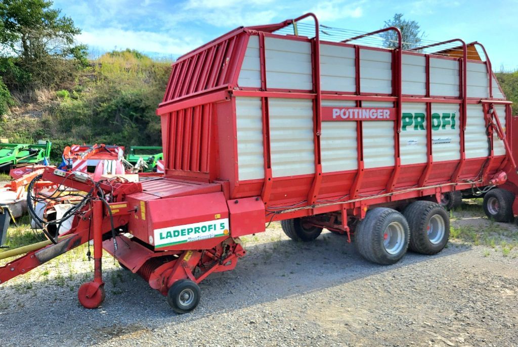 E-FARM: pöttinger ladeprofi 5 g - Przyczepa - id XNQIPBR - 24 500 € - Rok produkcji: 2001 - Francja