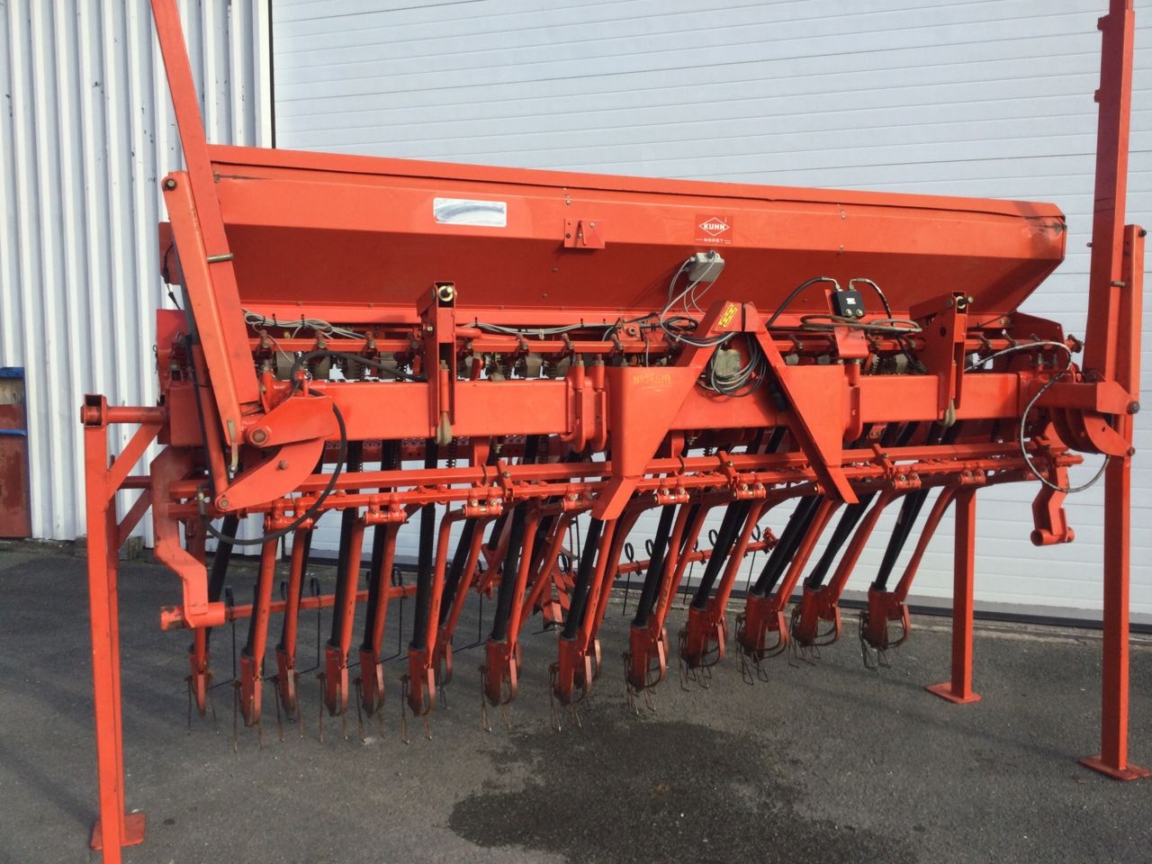 Kuhn SD 3000 drill 3 900 €