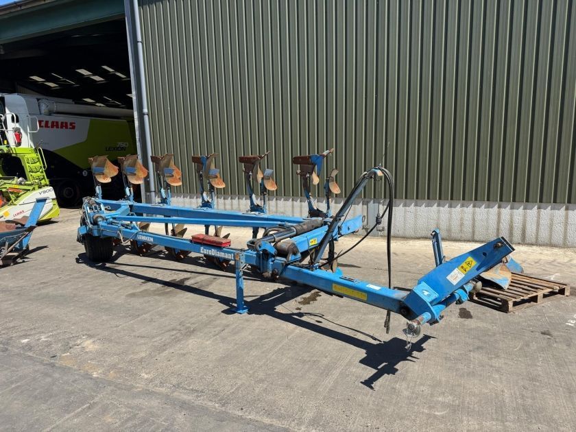 E-FARM: Lemken euro diamant 8 6+1 7 furrow plough - Arado - id HISZ9A2 - Año: 2002 - Reino Unido