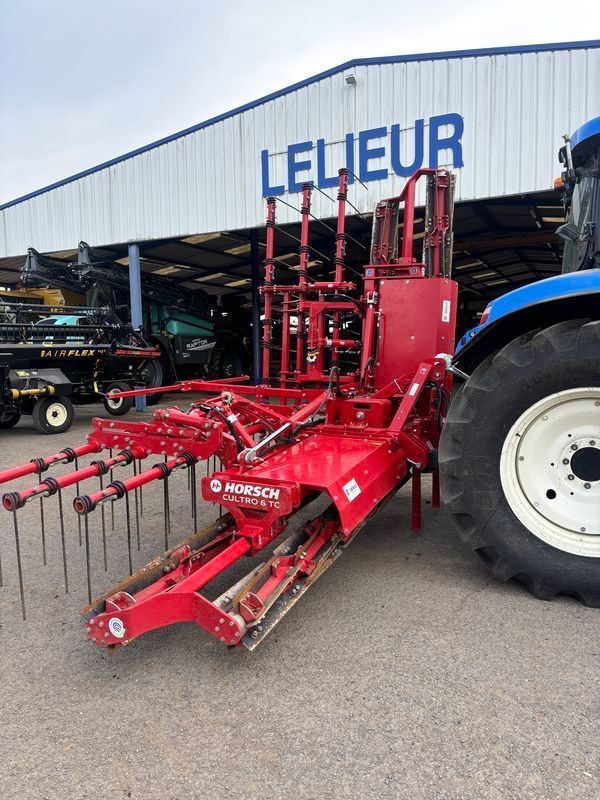 E-FARM: HORSCH cultro 6tc - Presses and roller - id EBHHXFX - €29,000 - Year of construction: 2024 - France
