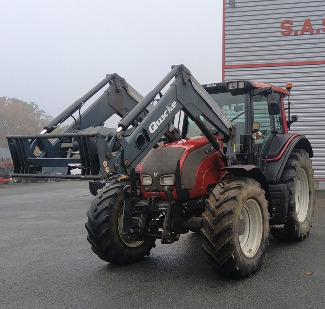 Valtra N 121 HiTech Tractor 38.000 €