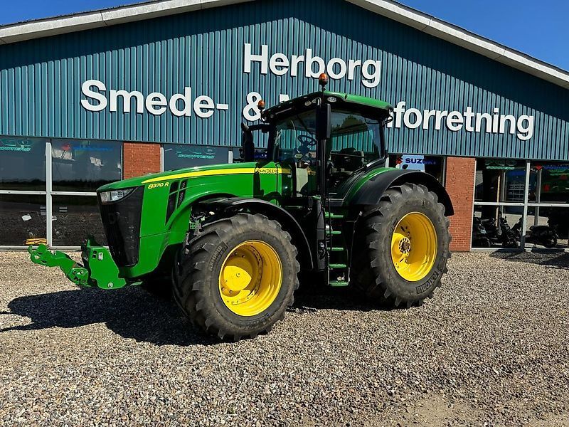 E-FARM: John Deere 8370 R - Traktor - id KMNRE4J - 187 023 € - Rok výroby: 2017 - Hodiny motoru: 5 233,Dánsko