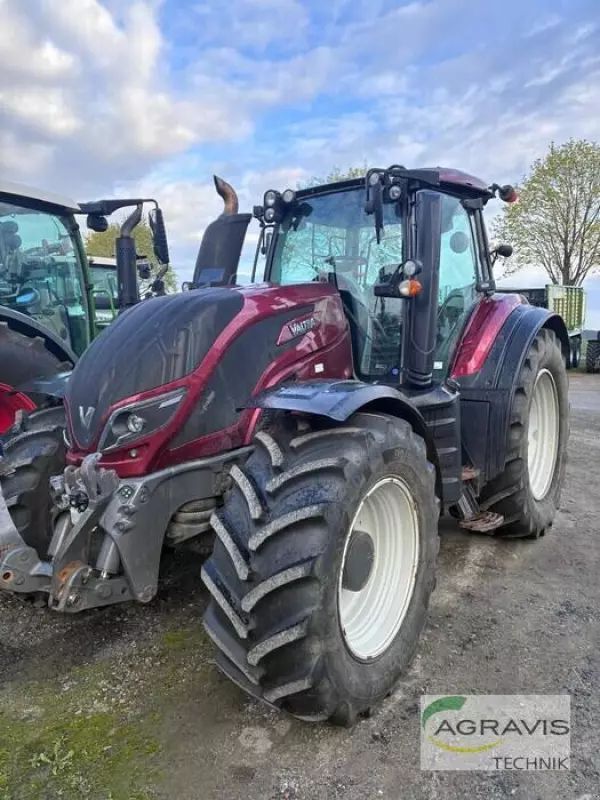Valtra T 174 Tractor €57,777