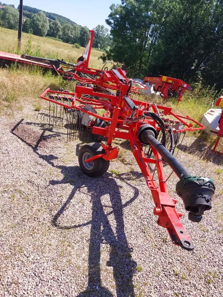 E-FARM: Kuhn GA 6632 - Rake - id KZ1VDUK - €13,000 - Year of construction: 2011 - France