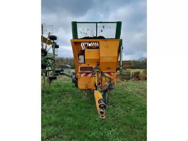 E-FARM: Dangreville ev10 - Épandeur de fumier et de compost - id JB9QLUD - Année: 2014 - France