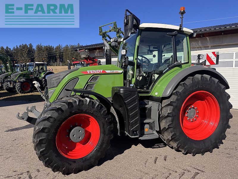 Fendt 720 Vario Power Plus Tracteur 132 500 €