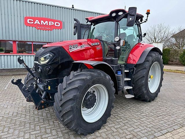 Case IH Puma 240 CVX Traktor 122.500 €
