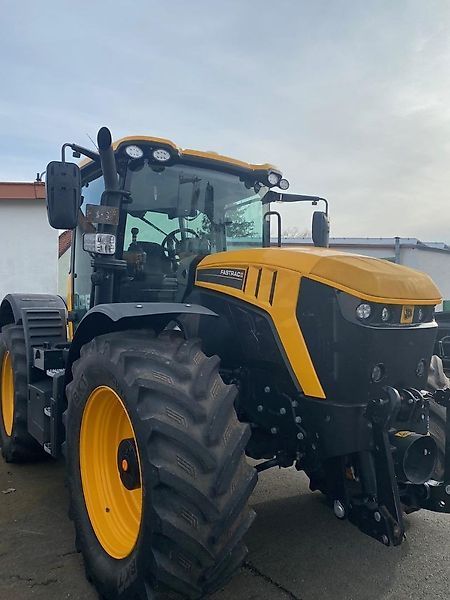 JCB Fastrac 4220 Traktor 95 000 €