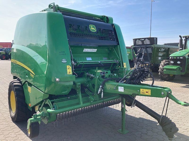 E-FARM: John Deere 990 - Baler - id 62FDFWN - €20,900 - Year of construction: 2015 - Germany