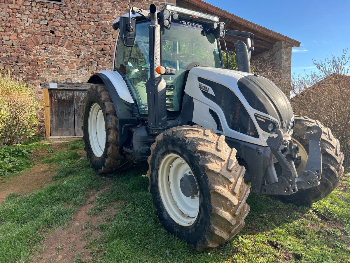 E-FARM: Valtra N134 Active - Tracteur - id LNR1C84 - Année: 2018 - Lecture du nombre d'heure: 5 067,Puissance du moteur (chevaux): 135,France