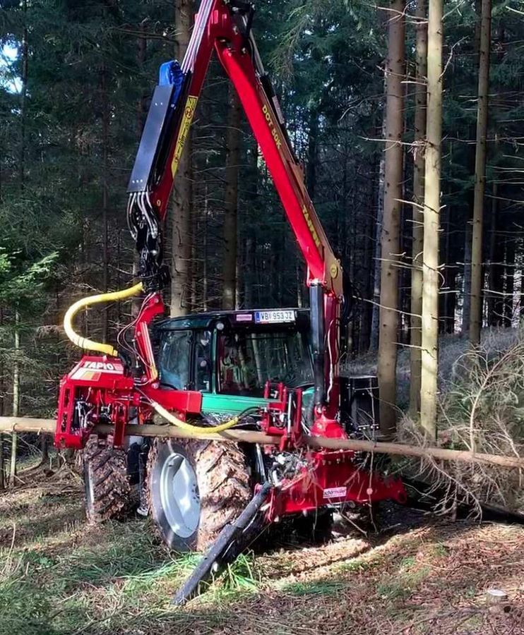 E-FARM: Tapio modul 350 schubharvester + kran für 3 punkt - Forstausrüstung - id F9UP4HA - 59.500 € - Baujahr: 2025 - Österreich