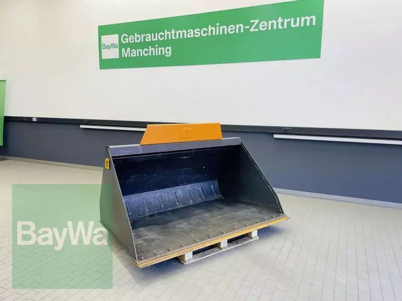 Alö schaufel gxl+ 220 Attachment €1,807