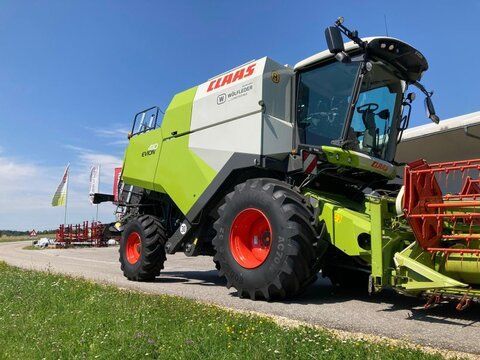 Claas EVION 430 Maxi Combine harvester €224,167