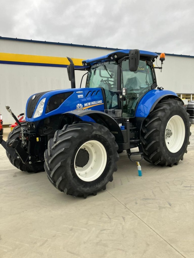 New Holland T 7.260 tractor €116,000