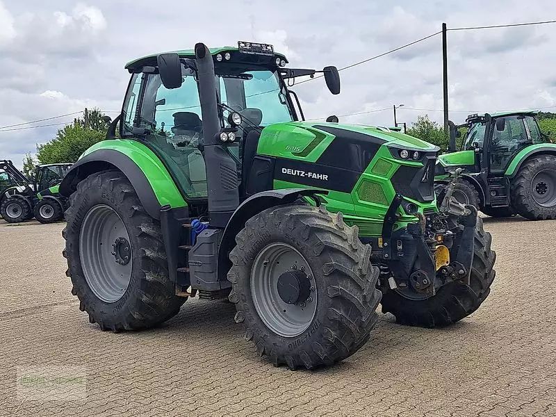 Deutz-Fahr 6215 Agrotron Traktor 59.950 €