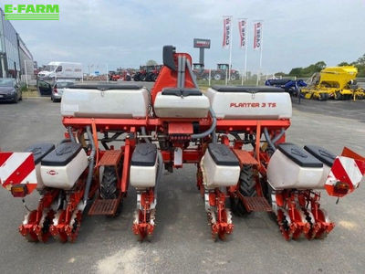 E-FARM: Kuhn Planter 3 TS - Precision drill - id CJYTQWR - €11,500 - Year of construction: 2013 - France