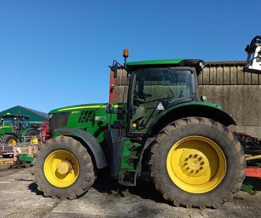 John Deere 6210 R Traktor 40 000 €