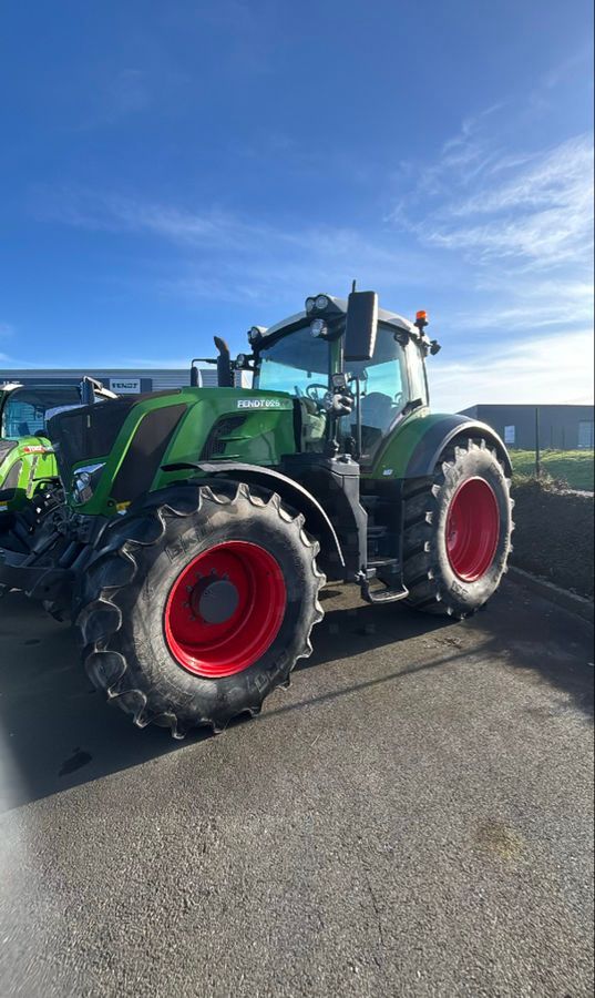 Fendt 826 Vario Profi Plus Traktor 95.000 €