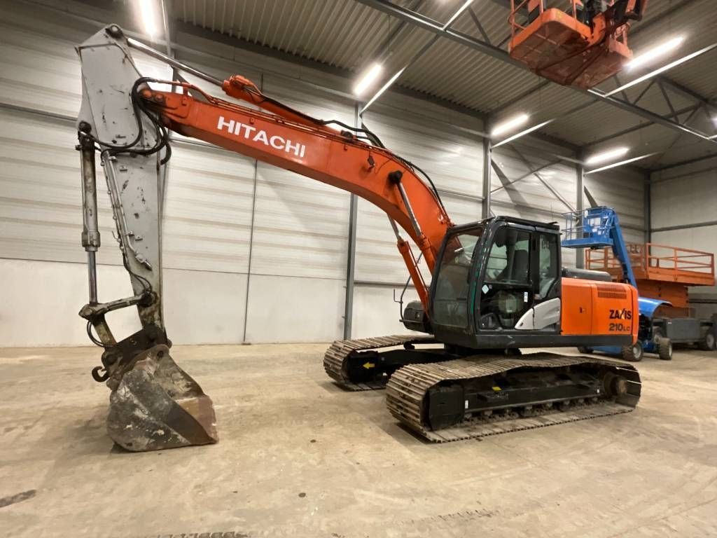 Hitachi zx 210 lc-5b Excavadora de orugas 32.500 €