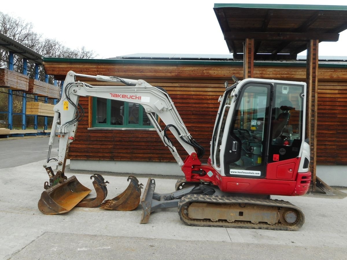 Takeuchi tb 240 ( 4.015kg ) hydr. sw + alle leitungen + 3 tractor €30,950