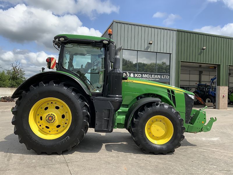 E-FARM: John Deere 8370 R - Traktor - id 9VZIT74 - 143.329 € - Baujahr: 2020 - Abgelesene Motorstunden: 5.733,Vereinigtes Königreich