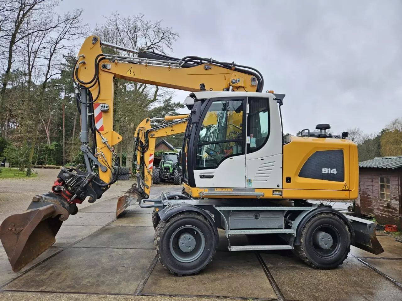 E-FARM: Liebherr a 914 - Excavator - id NFBVCTT - Anul: 2018 - Olanda