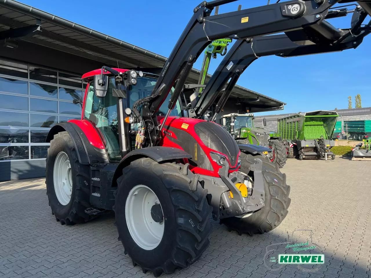 Valtra N155 Active Traktor 118.900 €