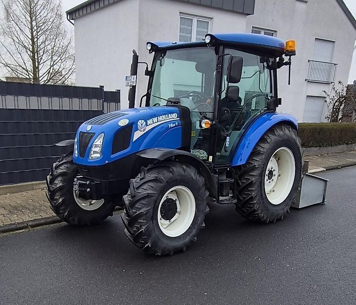 New Holland T4.65S Traktor 32 800 €