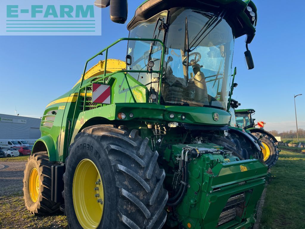 John Deere 8400 Ensileuse automotrice 235 000 €