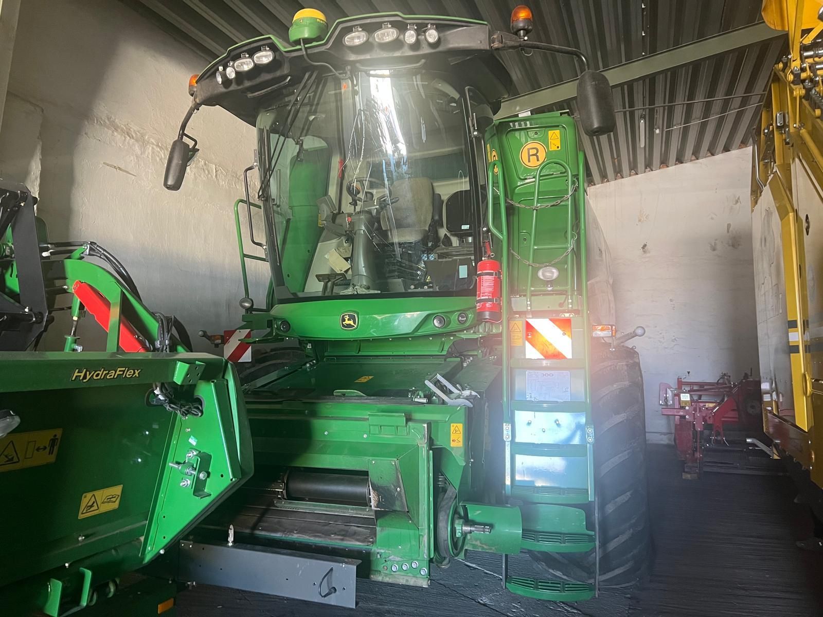 E-FARM: John Deere T550 - Κομπίνα - id WMZNJDT - 265.000 € - Χρονία: 2022 - Μετρητής ωρών: 350,Ισχύς κινητήρα: 305,Αυστρία