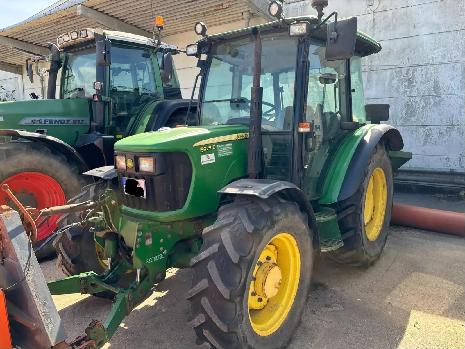E-FARM: John Deere 5075 E - Tracteur - id UAKMCF6 - 24 000 € - Lecture du nombre d'heure: 4 293 - Allemagne