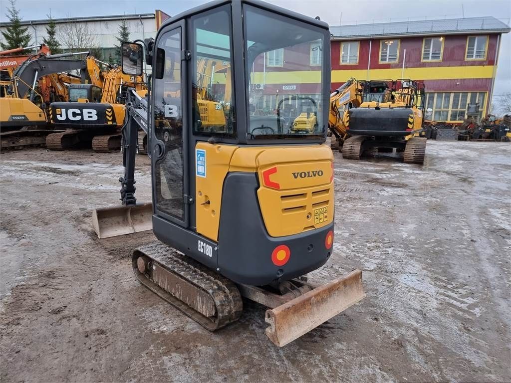 E-FARM: VOLVO ec18d - Mini-pelle - id PIPTTGL - 19 800 € - Année: 2017 - Lituanie