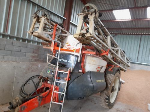 E-FARM: Kuhn metris 4100 - Pulvérisateur - id MFTJCGN - 35 000 € - Année: 2012 - France
