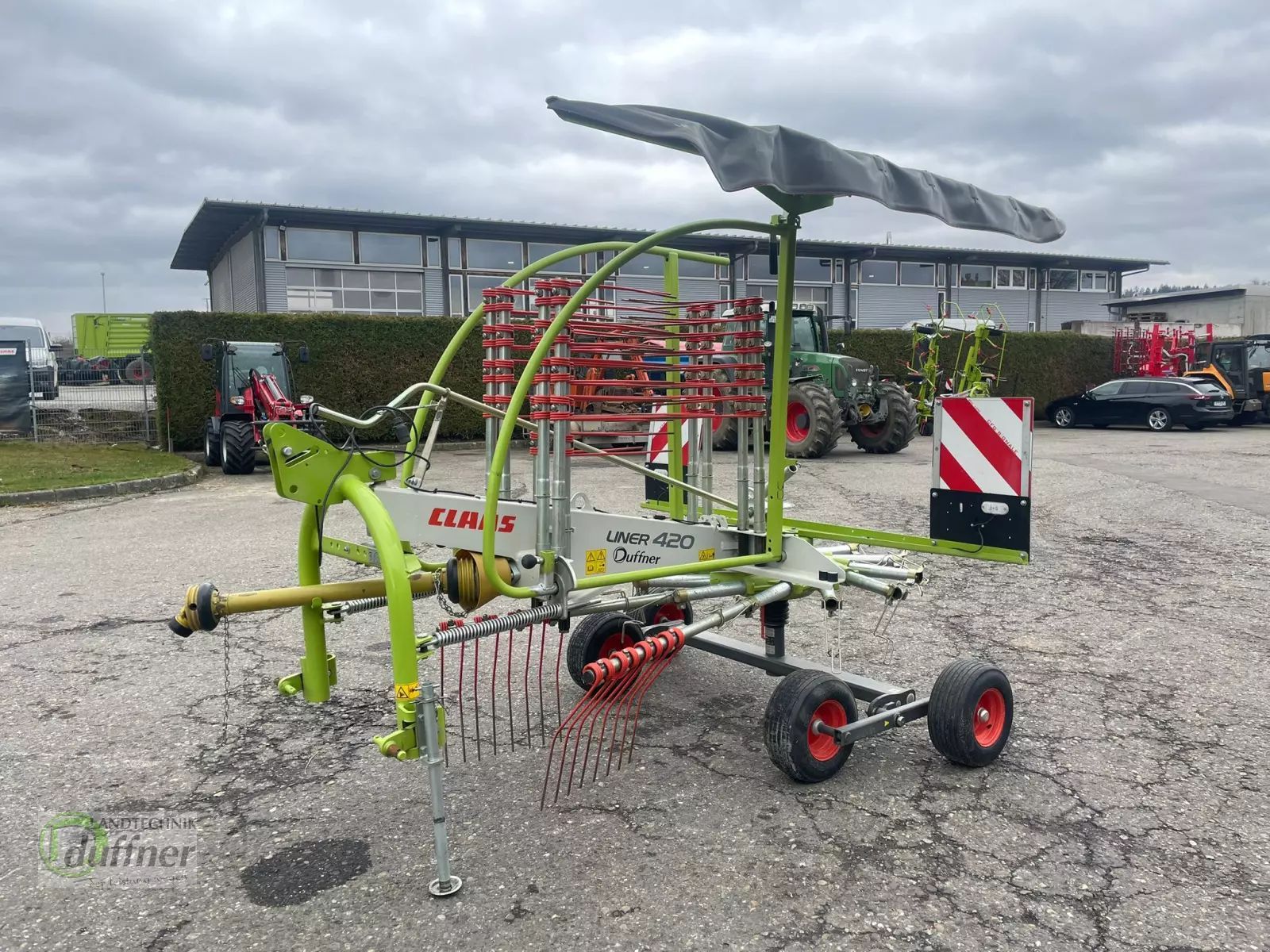 Claas Liner 420 Rake €5,900