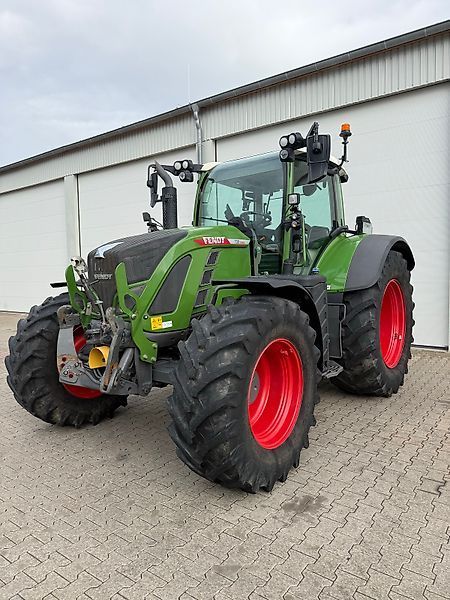 Fendt 720 Vario Tractor €117,000