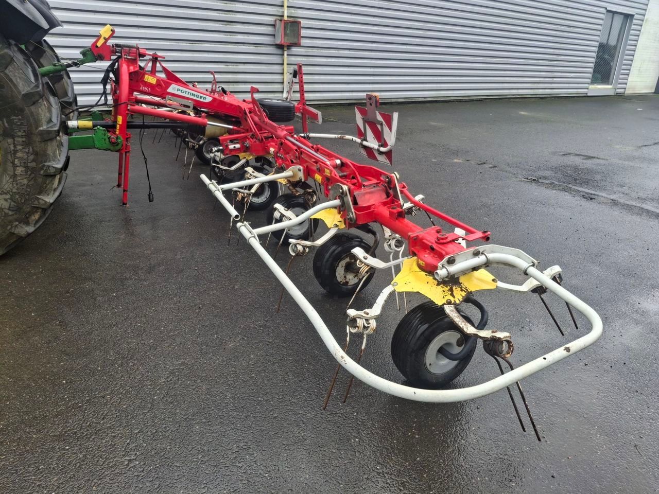 Pöttinger Hit 8.81 Tedder €7,500