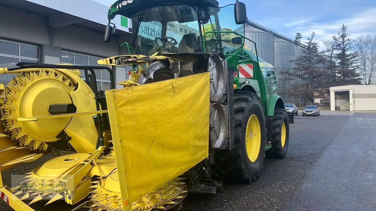 E-FARM: John Deere 8400 - Ensileuse traînée - id H77DSYY - 315 833 € - Année: 2022 - Puissance du moteur (chevaux): 540,Autriche
