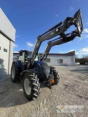 E-FARM: Valtra A134 - Trattore - id XDP16FA - 68.000 € - Anno di costruzione: 2017 - Ore: 4.500,Potenza del motore: 129,Francia