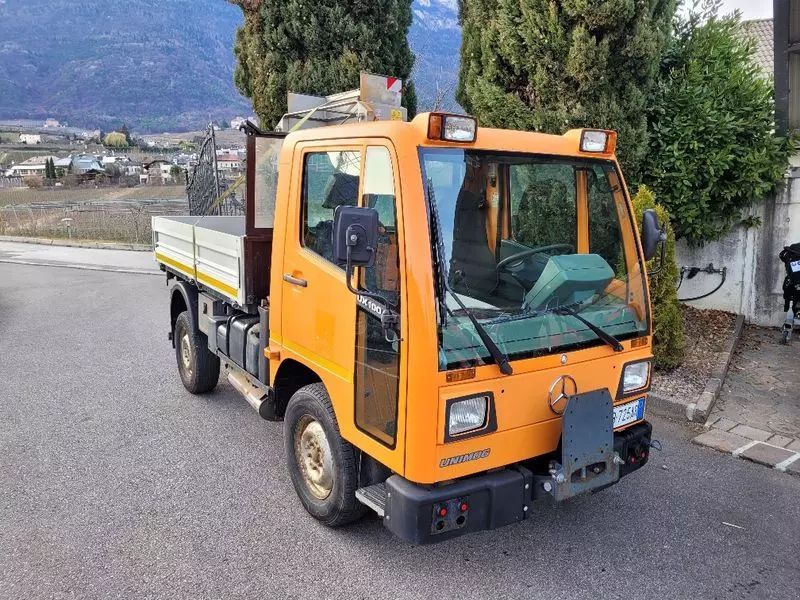 E-FARM: Mercedes-Benz unimog ux100- gb057 - Equipement municipal - id P2GF3FX - 6 800 € - Année: 1998 - Italie