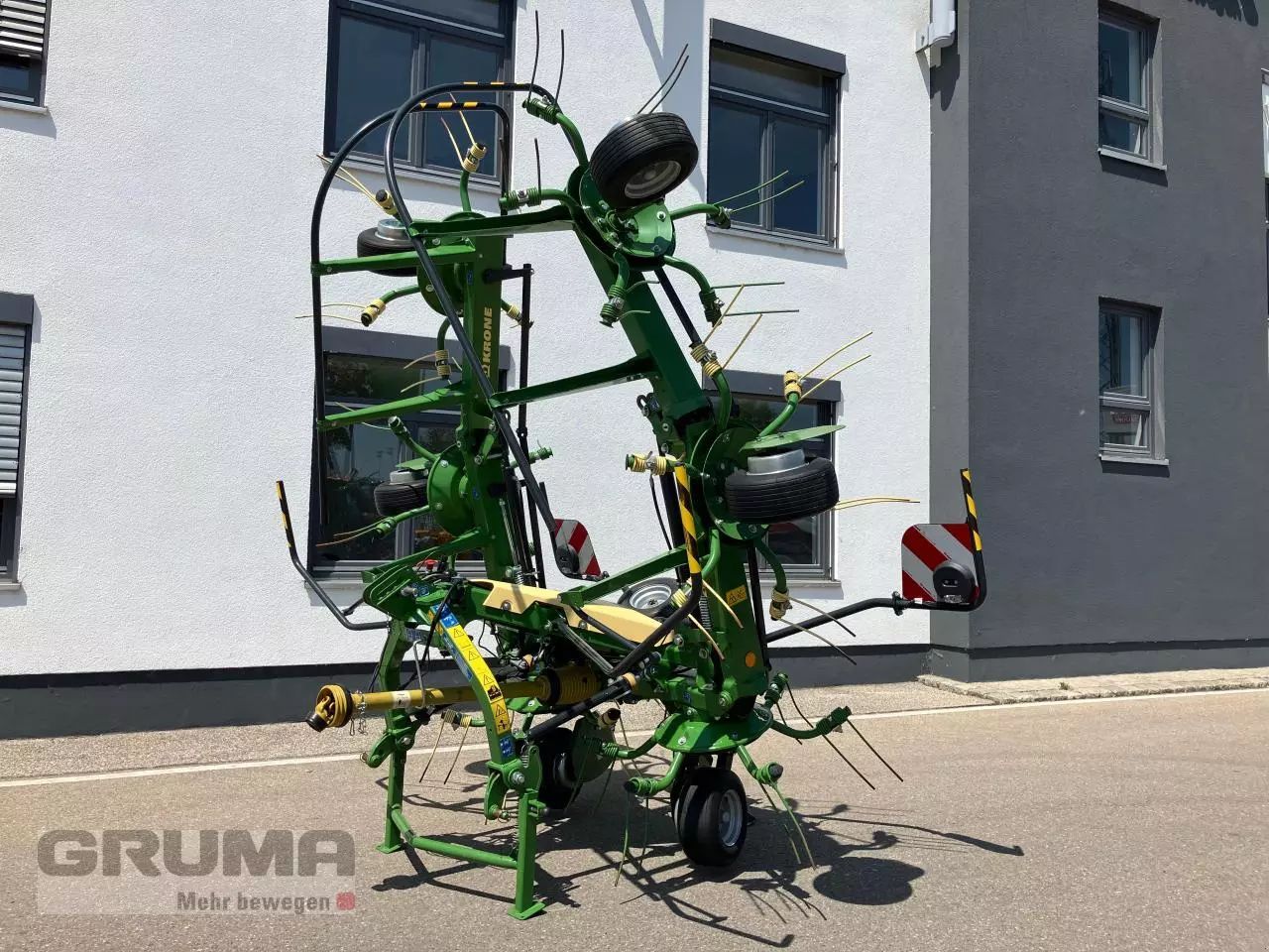 E-FARM: Krone Vendro 680 - Karuzelowy przetrząsacz do siana - id RYCTZNY - 10 000 € - Rok produkcji: 2022 - Niemcy