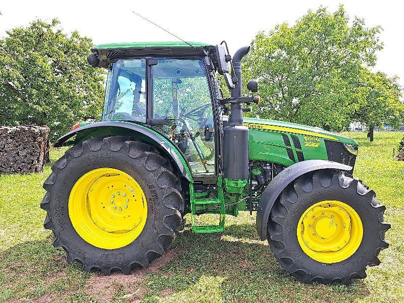 E-FARM: John Deere 5100 M - Traktor - id HYAC9EW - 62.900 € - Baujahr: 2023 - Abgelesene Motorstunden: 10,Motorleistung (PS): 100,Deutschland