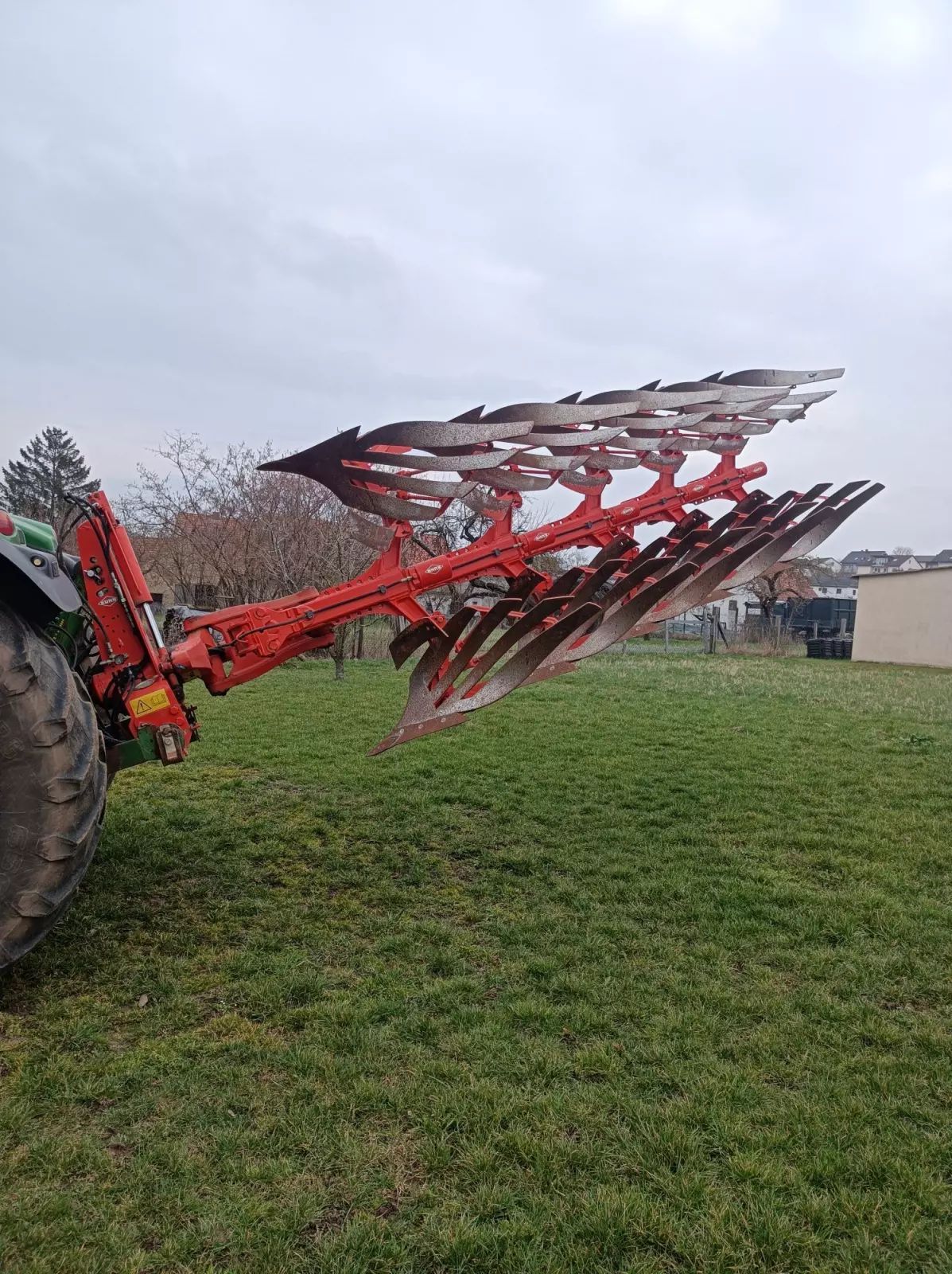 Kuhn multimaster 123 Pług 14 000 €