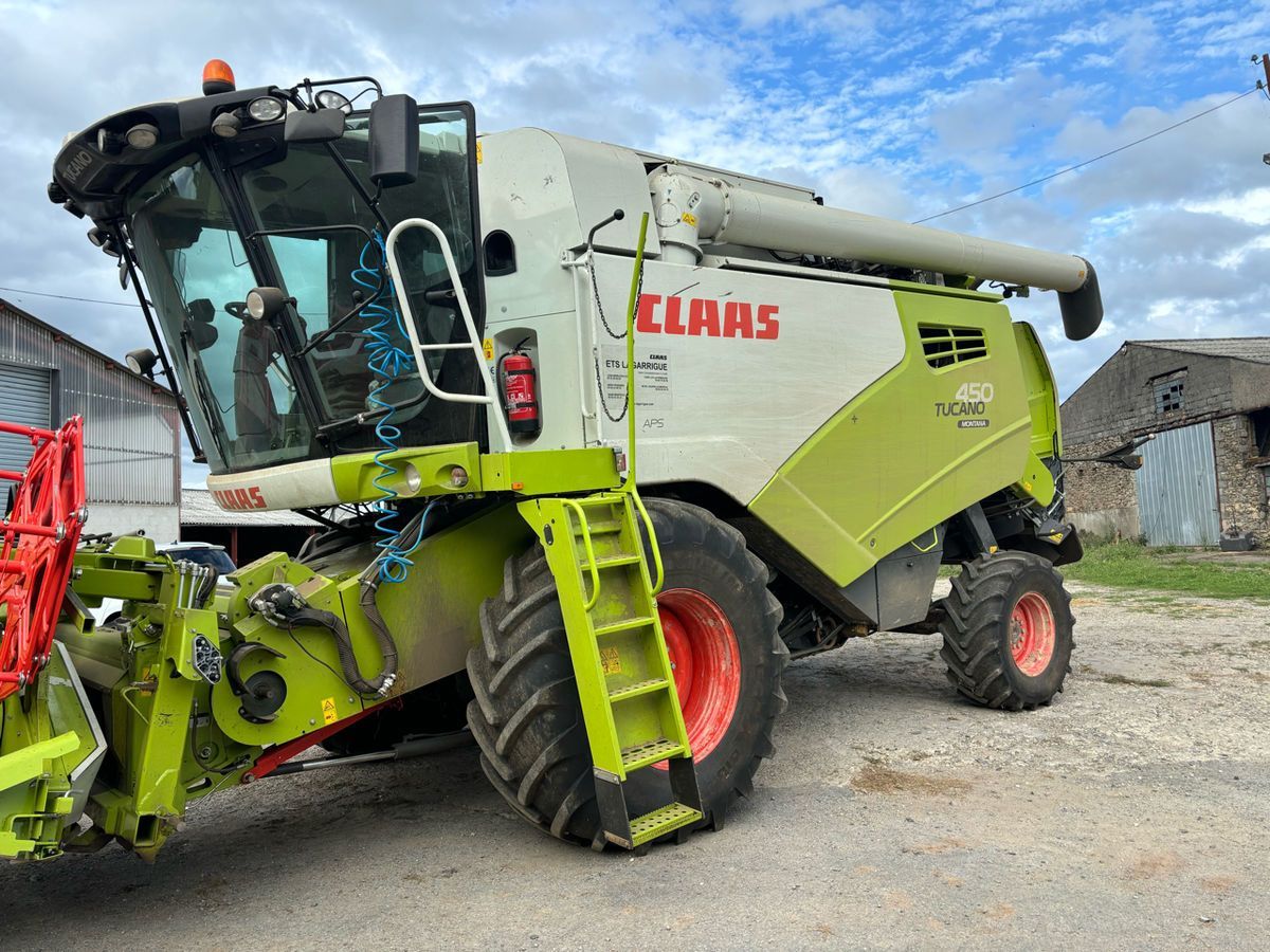 E-FARM: Claas Tucano 450 - Kombajn zbożowy - id UGTJB8R - 218 000 € - Rok produkcji: 2021 - Motogodziny: 1680,Francja