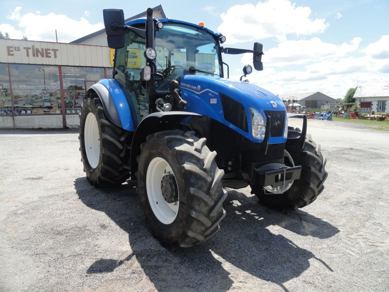 New Holland T5.100 Трактор 61 000 €