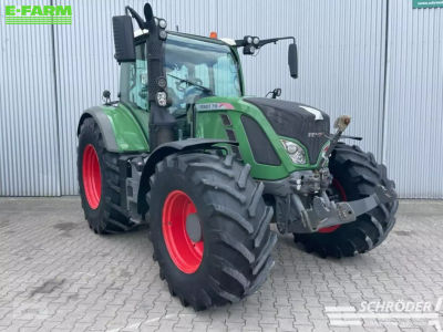 E-FARM: Fendt 718 Vario ProfiPlus - Τρακτέρ - id RUXFUS2 - 109.985 € - Χρονία: 2014 - Μετρητής ωρών: 4.140,Ισχύς κινητήρα: 181,Γερμανία