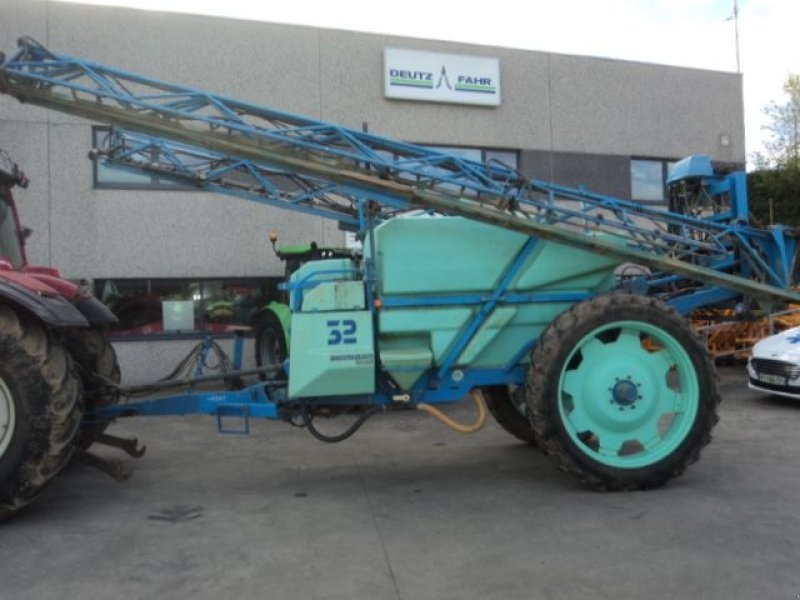 Berthoud Major 32 sprayers €10,000