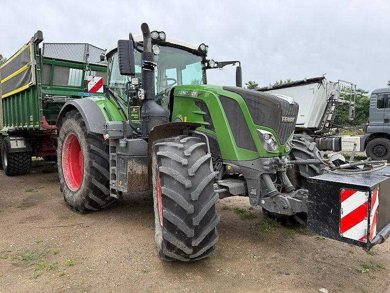 E-FARM: Fendt 828 Vario ProfiPlus - Tractor - id 4IW888E - €143,000 - Year of construction: 2022 - Engine hours: 4,000,Germany