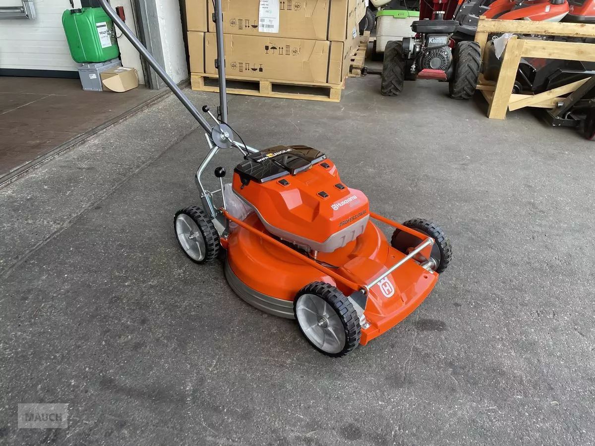 E-FARM: Husqvarna mulchmäher lb 553iv profirasenmäher - Rasenmäher - id KFEK4I8 - Baujahr: 2022 - Österreich